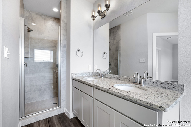 Image 17 of 26 For 614 Errol St 101