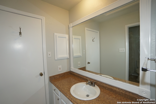 Image 13 of 20 For 4107 Medical Dr 1203