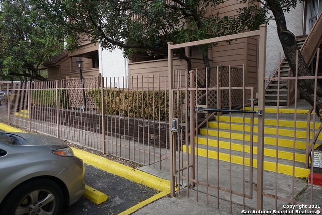 Image 3 of 20 For 4107 Medical Dr 1203