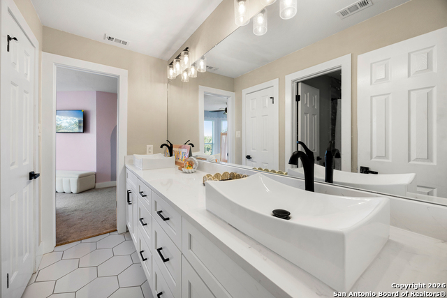 Image 38 of 50 For 6711 Washita