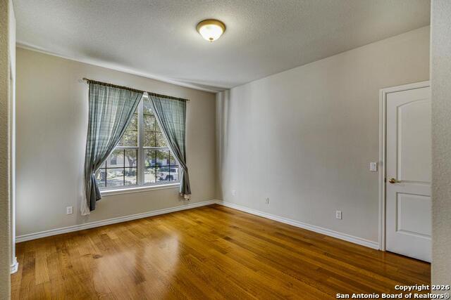 Image 9 of 45 For 18347 Emerald Oaks