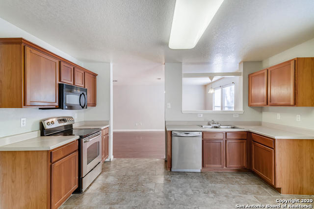 Image 10 of 30 For 9718 Amber Ledge