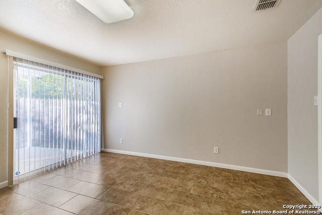 Image 14 of 30 For 9718 Amber Ledge