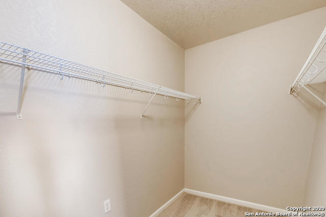 Image 21 of 30 For 9718 Amber Ledge