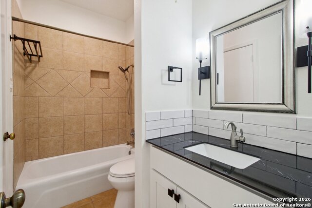 Image 17 of 26 For 3678 Hidden Dr  704