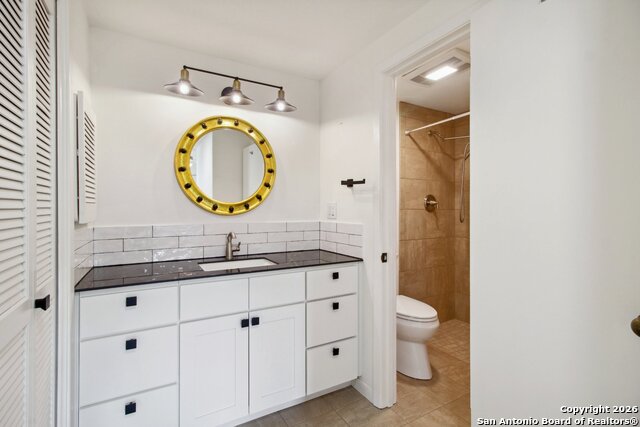 Image 20 of 26 For 3678 Hidden Dr  704