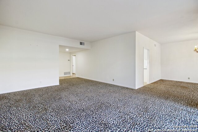 Image 21 of 26 For 3678 Hidden Dr  704