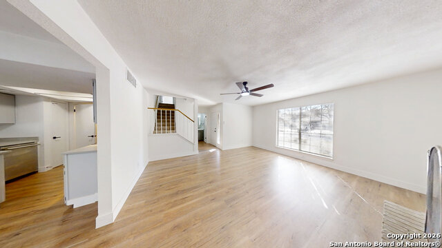 Image 10 of 46 For 2803 Burning Log St