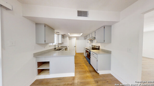 Image 14 of 46 For 2803 Burning Log St