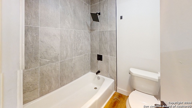 Image 24 of 46 For 2803 Burning Log St