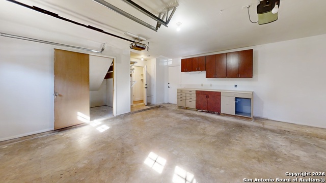 Image 31 of 46 For 2803 Burning Log St