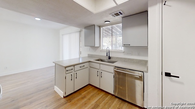 Image 34 of 46 For 2803 Burning Log St