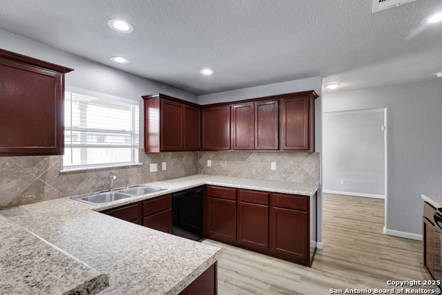 Image 12 of 34 For 9159 Mare Hunt