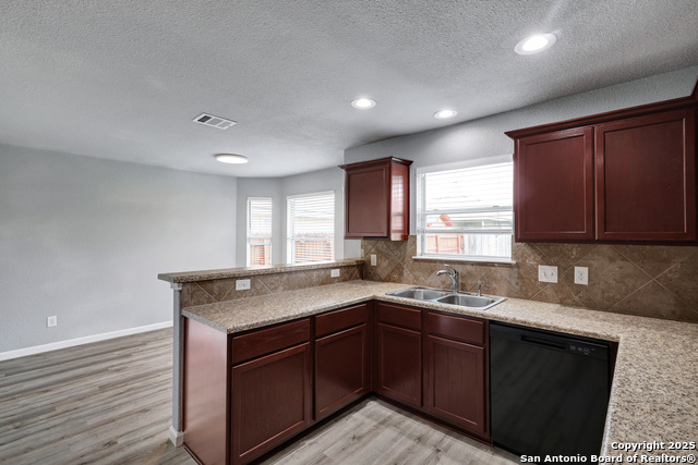 Image 9 of 34 For 9159 Mare Hunt