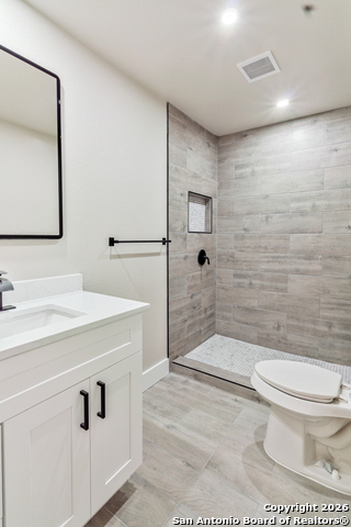 Image 20 of 28 For 907 Amigo