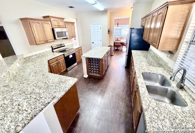 Image 11 of 41 For 15202 Tamaron Vly