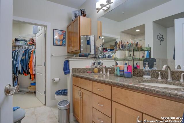 Image 15 of 24 For 7342 Oak Manor 4210