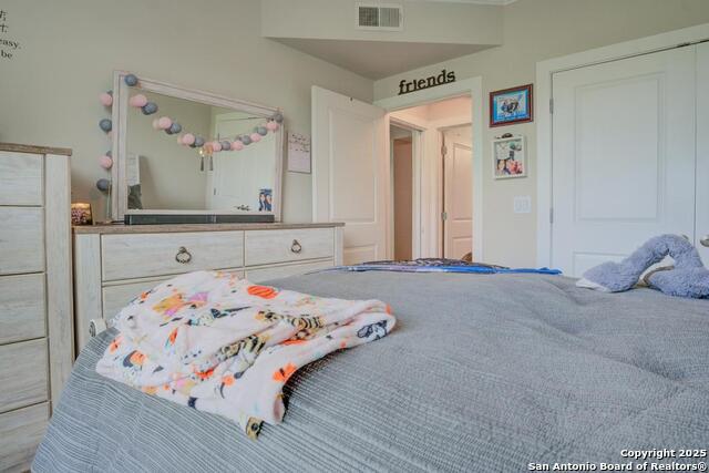 Image 18 of 24 For 7342 Oak Manor 4210