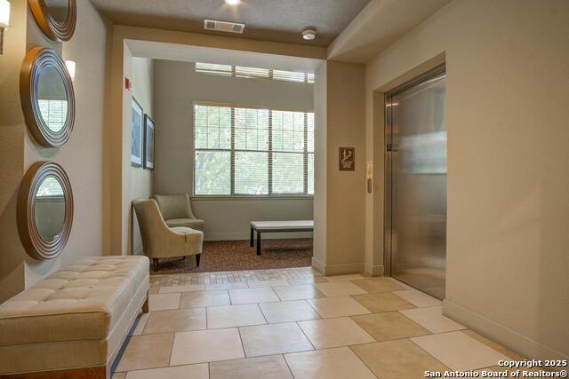 Image 3 of 24 For 7342 Oak Manor 4210