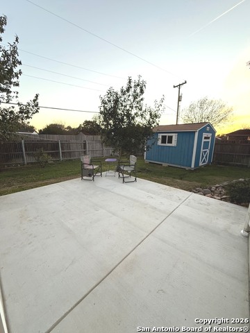 Image 33 of 46 For 8926 Veranda