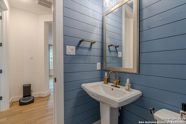 Image 39 of 87 For 905 Easy Gruene