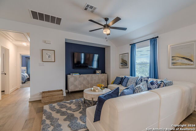 Image 55 of 87 For 905 Easy Gruene