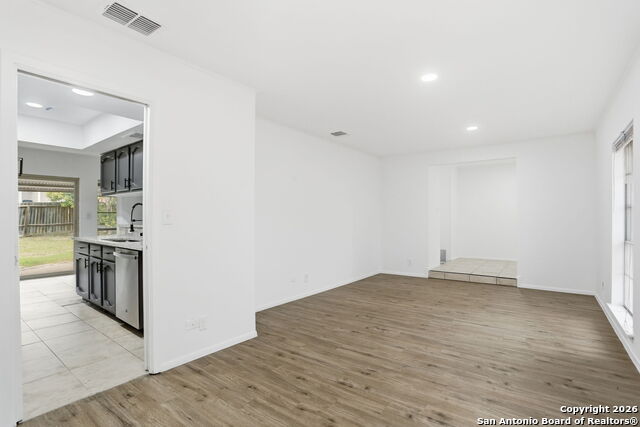 Image 4 of 25 For 9314 Shining Star