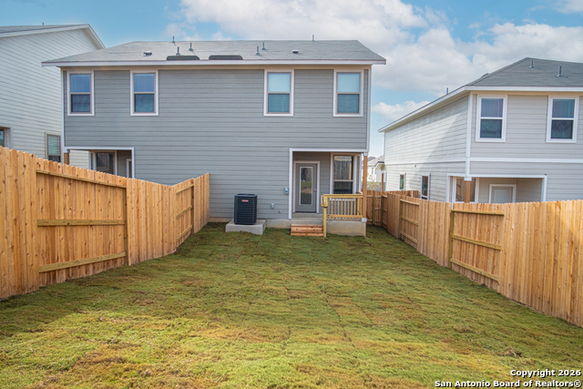 Image 26 of 29 For 12340 Montgomery Forest