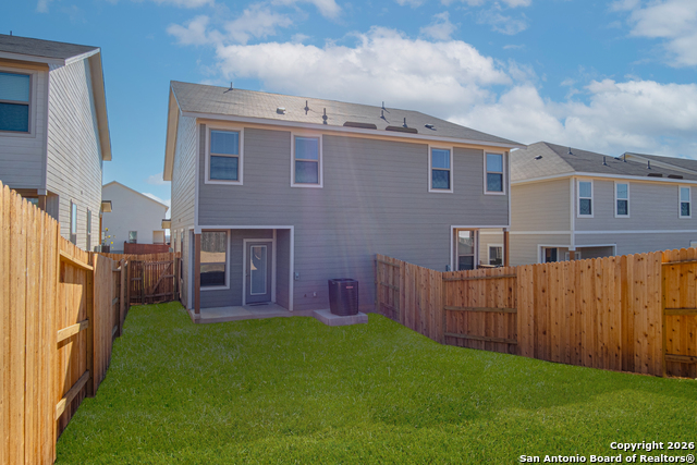 Image 28 of 29 For 12340 Montgomery Forest