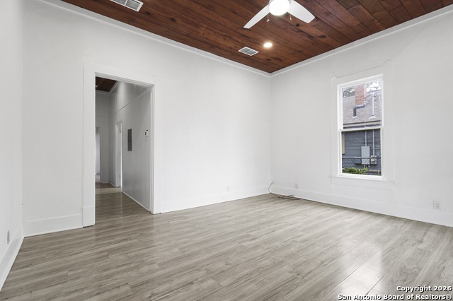 Image 11 of 38 For 2106 Saunders