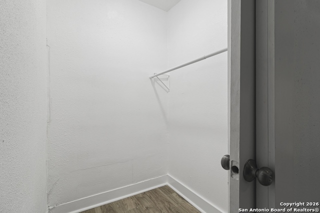 Image 20 of 38 For 2106 Saunders