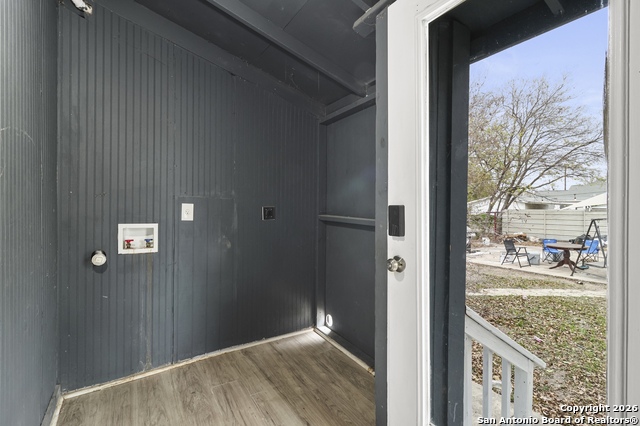 Image 29 of 38 For 2106 Saunders