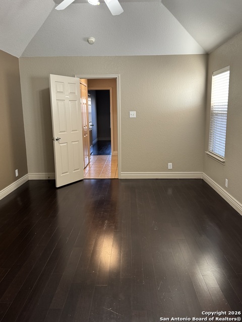 Image 15 of 24 For 10913 Toscana