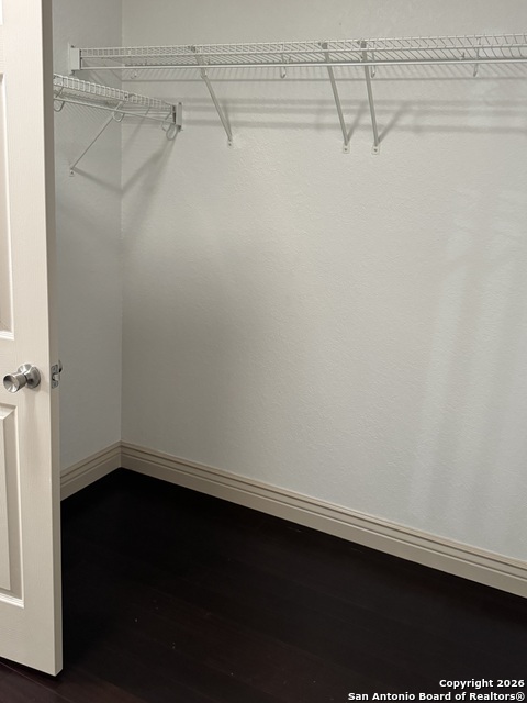 Image 19 of 24 For 10913 Toscana