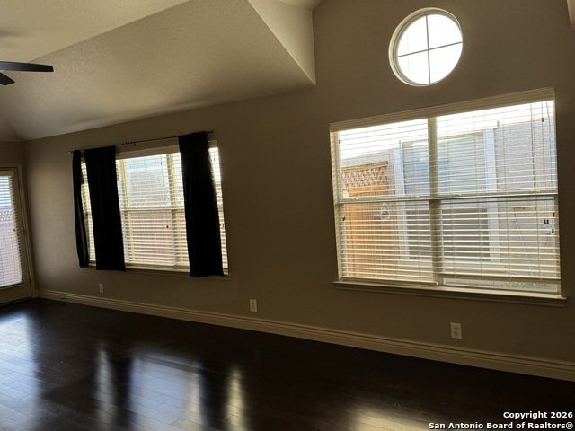 Image 5 of 24 For 10913 Toscana