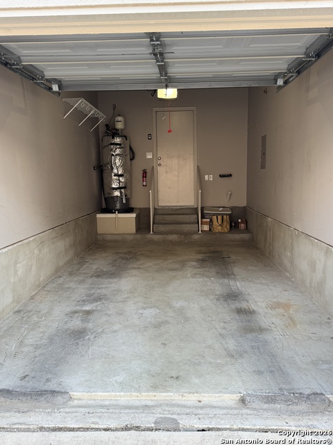 Image 6 of 24 For 10913 Toscana