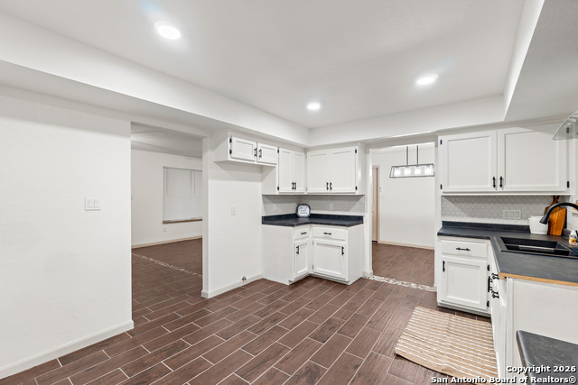 Image 10 of 25 For 206 Dominion