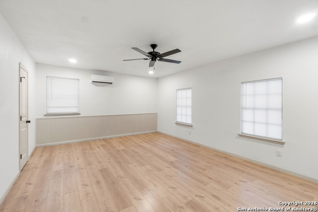 Image 12 of 25 For 206 Dominion