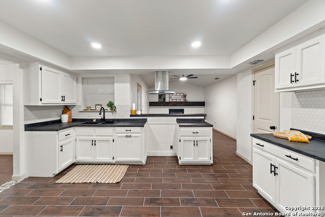 Image 8 of 25 For 206 Dominion