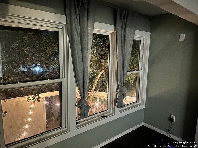 Image 10 of 15 For 637 Strings  