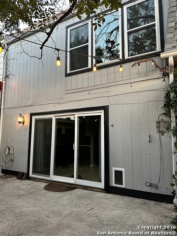 Image 13 of 15 For 637 Strings  