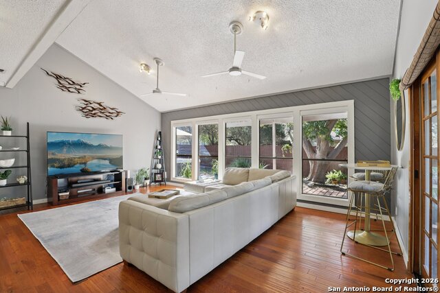 Image 10 of 50 For 2430 Bluffridge