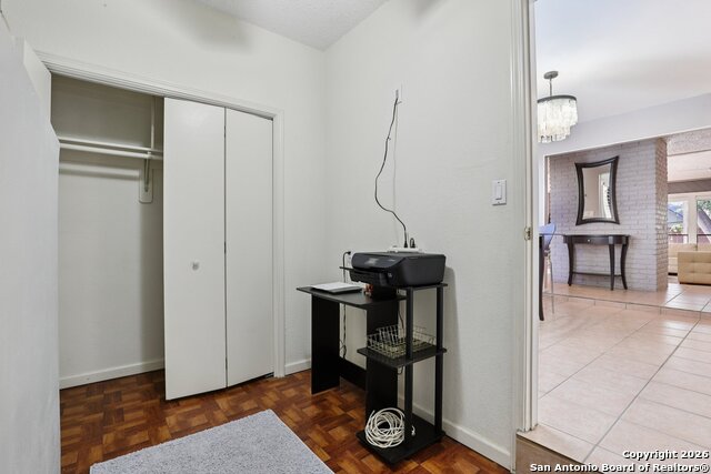 Image 25 of 50 For 2430 Bluffridge