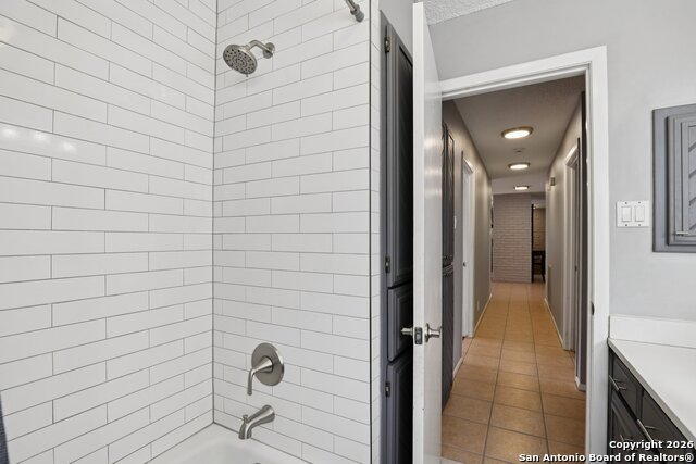 Image 34 of 50 For 2430 Bluffridge