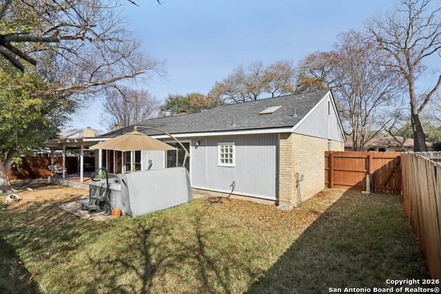 Image 42 of 50 For 2430 Bluffridge