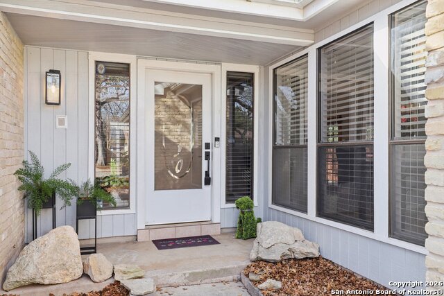 Image 5 of 50 For 2430 Bluffridge