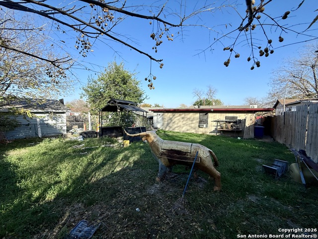 Image 15 of 21 For 143 Los Arboles