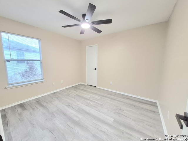 Image 16 of 25 For 6638 Suncliff