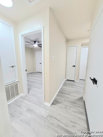 Image 18 of 25 For 6638 Suncliff