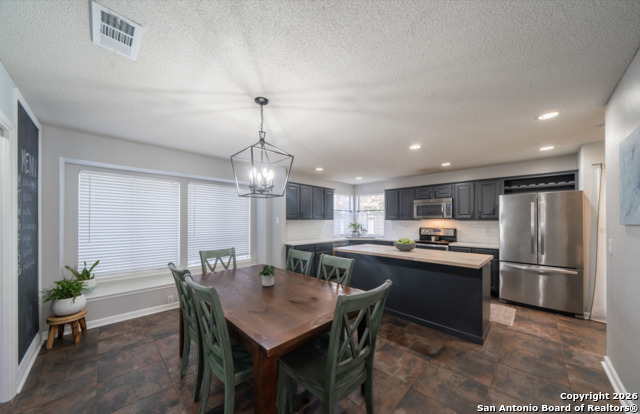 Image 10 of 22 For 2435 Pendant Oak